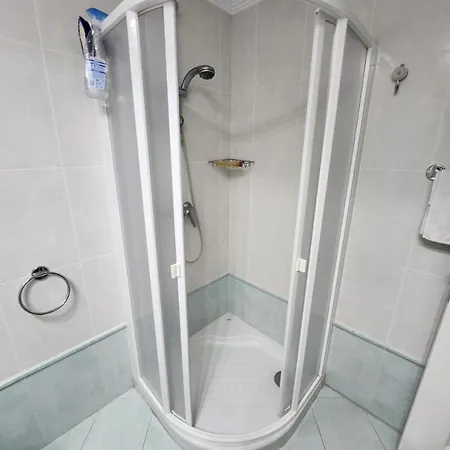 Castle Harbour 37 - Two Bed Daire