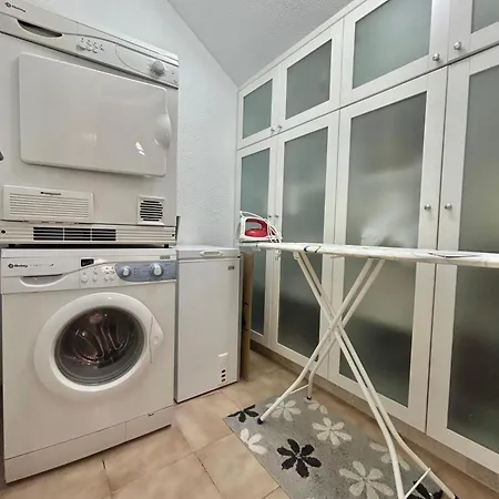 Castle Harbour 37 - Two Bed Apartament