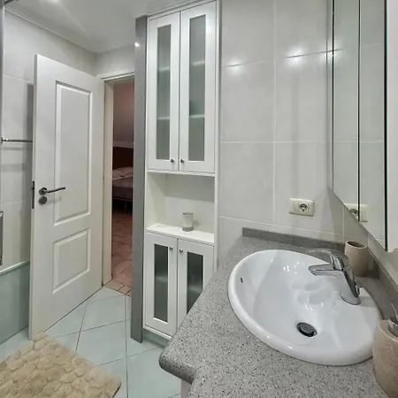 Castle Harbour 37 - Two Bed * Los Cristianos (Tenerife)